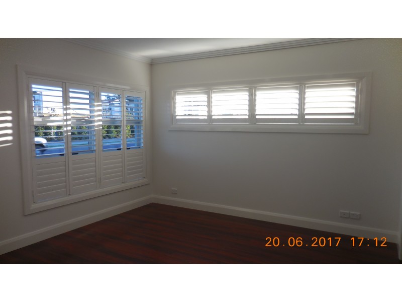 8 Hollows Drive, Oran Park NSW 2570