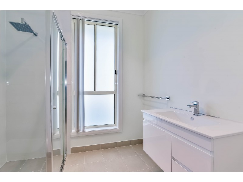 18 Parrott Street, Elderslie NSW 2570