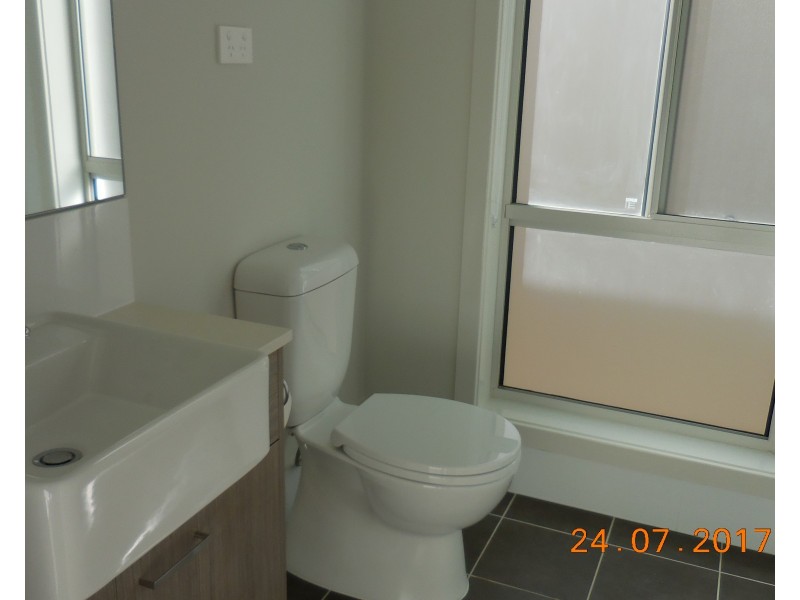 17B Weldon Street, Oran Park NSW 2570