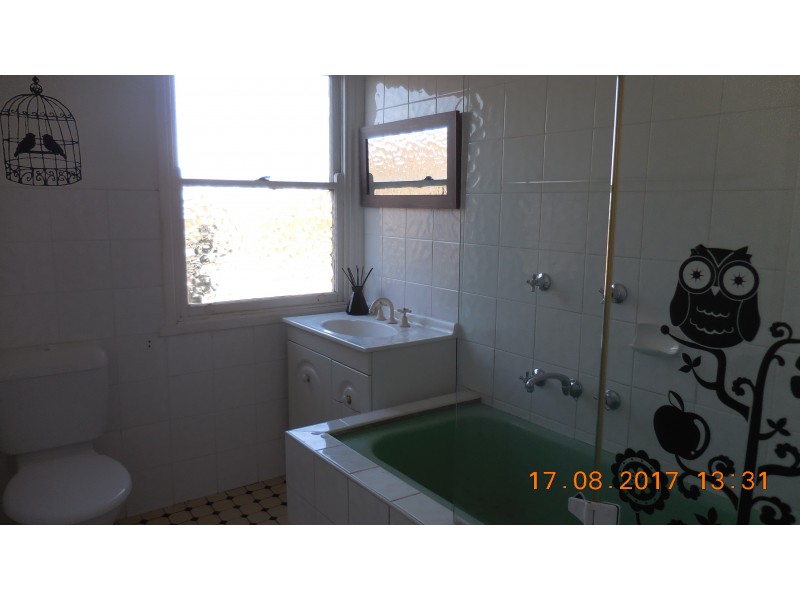 48 Hill Street, Picton NSW 2571