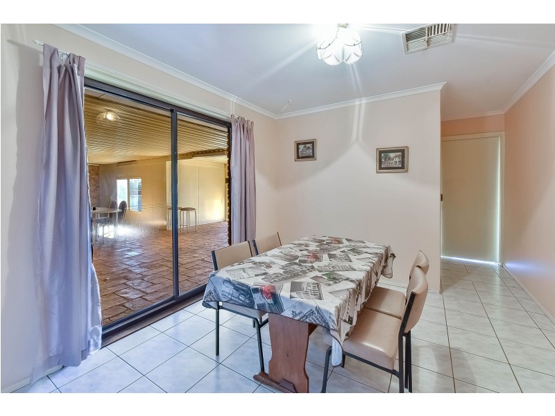 102 Springfield Road, Catherine Field NSW 2557