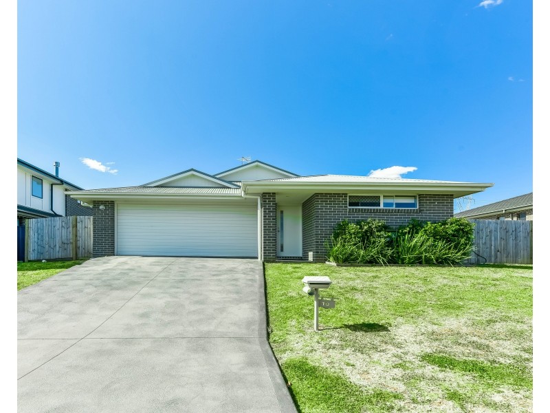 10 Furlong Drive, Currans Hill NSW 2567