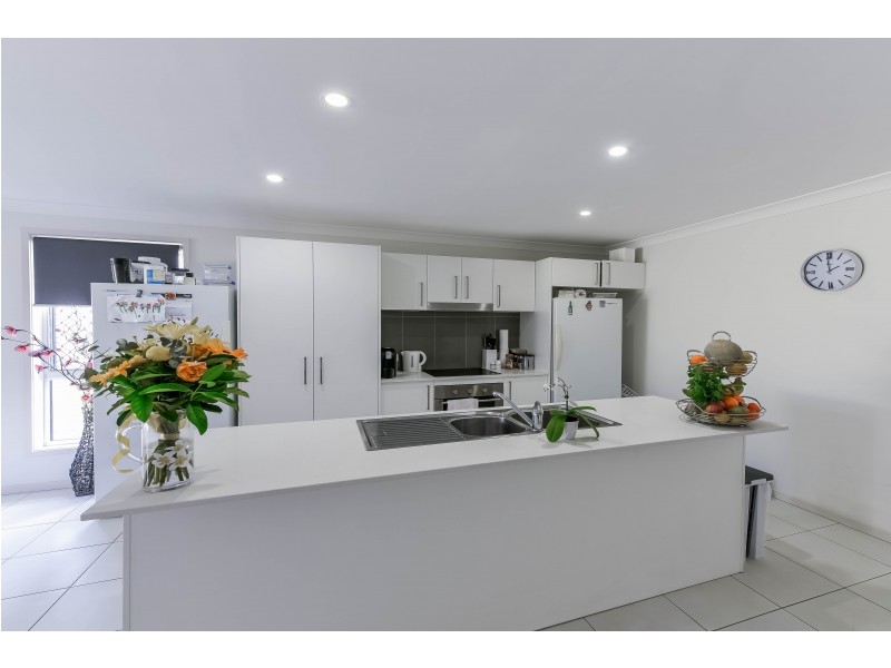10 Furlong Drive, Currans Hill NSW 2567
