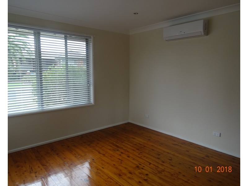 7 Banks Place, Camden South NSW 2570