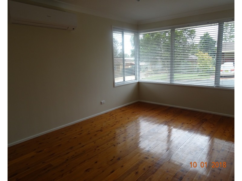 7 Banks Place, Camden South NSW 2570