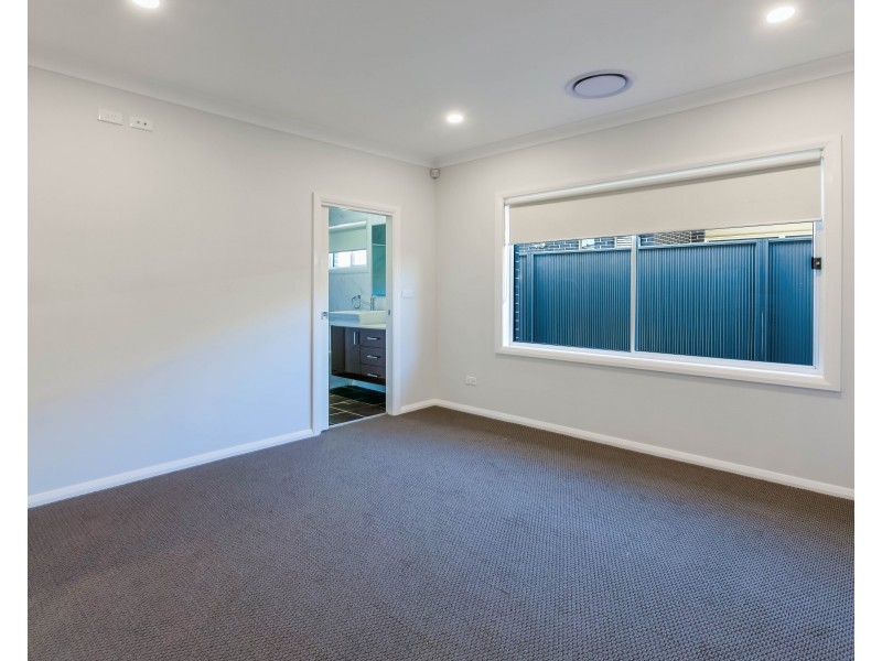 27  Archer Road, Spring Farm NSW 2570