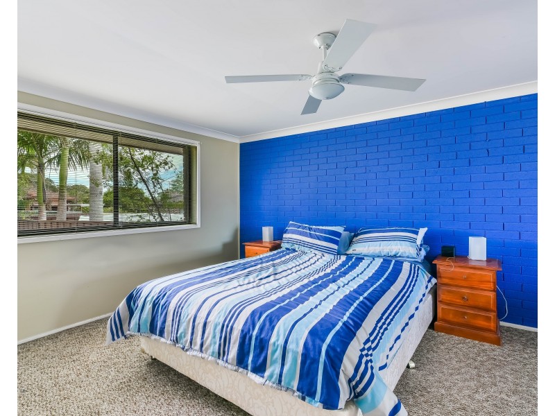 6 Cosmos Place, Macquarie Fields NSW 2564