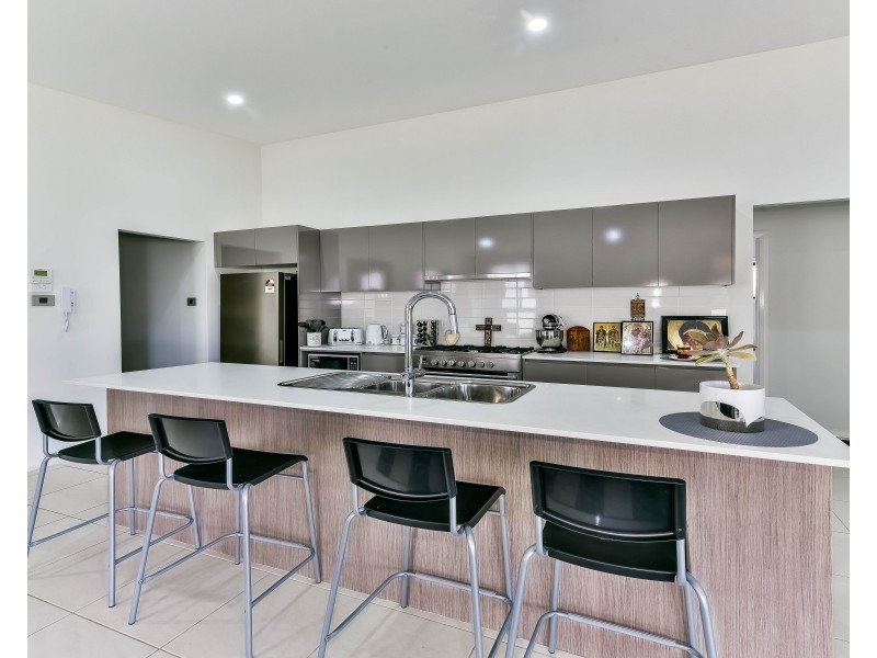 5 Cole Street, Oran Park NSW 2570