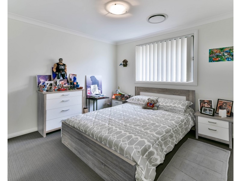 5 Cole Street, Oran Park NSW 2570
