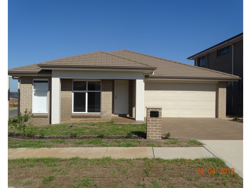 163 Hampshire Blvd, Spring Farm NSW 2570