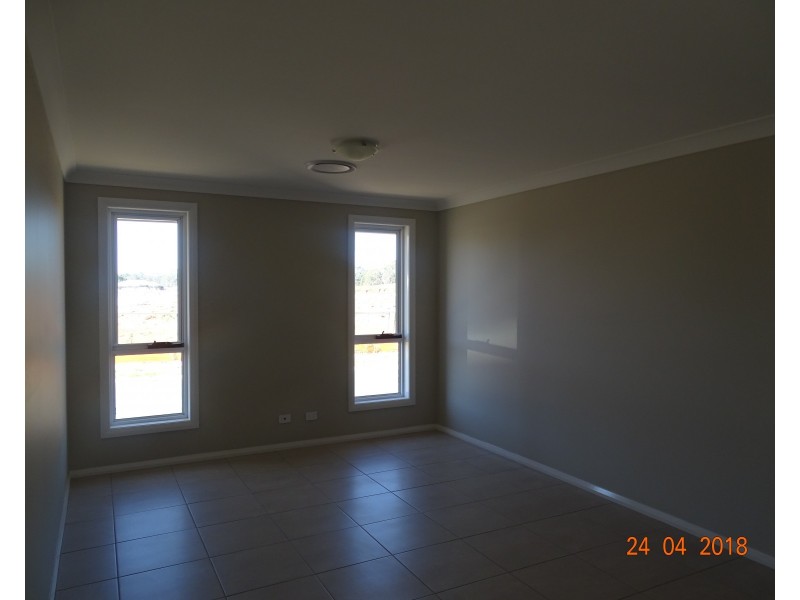 163 Hampshire Blvd, Spring Farm NSW 2570