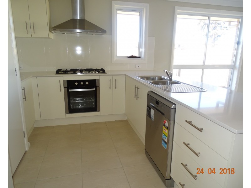 163 Hampshire Blvd, Spring Farm NSW 2570