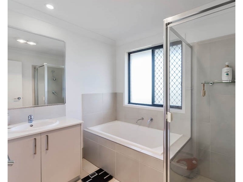 15 Manooka Road, Currans Hill NSW 2567