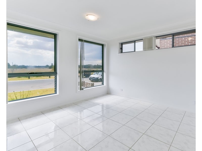 11 Seidler Parade, Oran Park NSW 2570