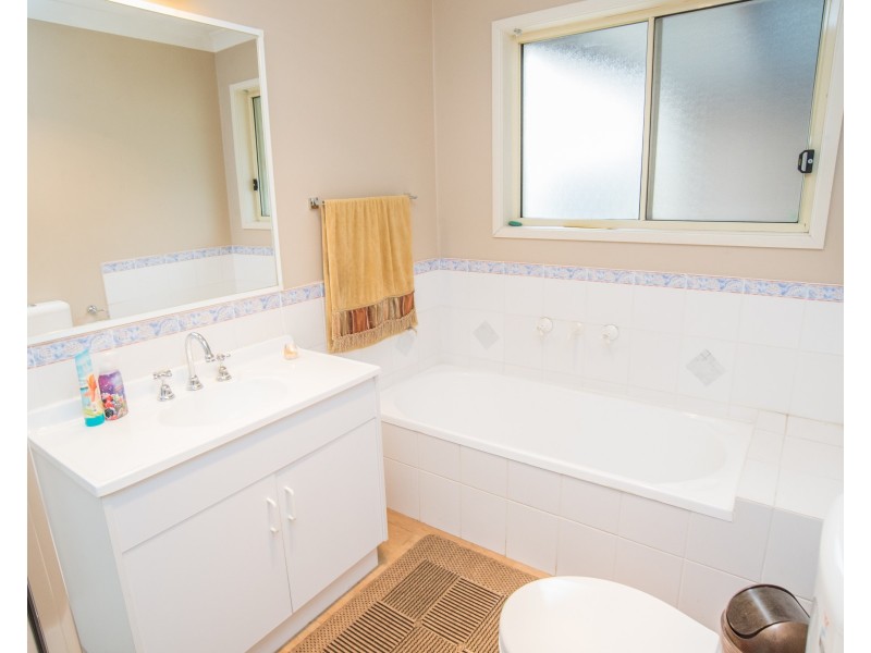 39 Lakeside Street, Currans Hill NSW 2567
