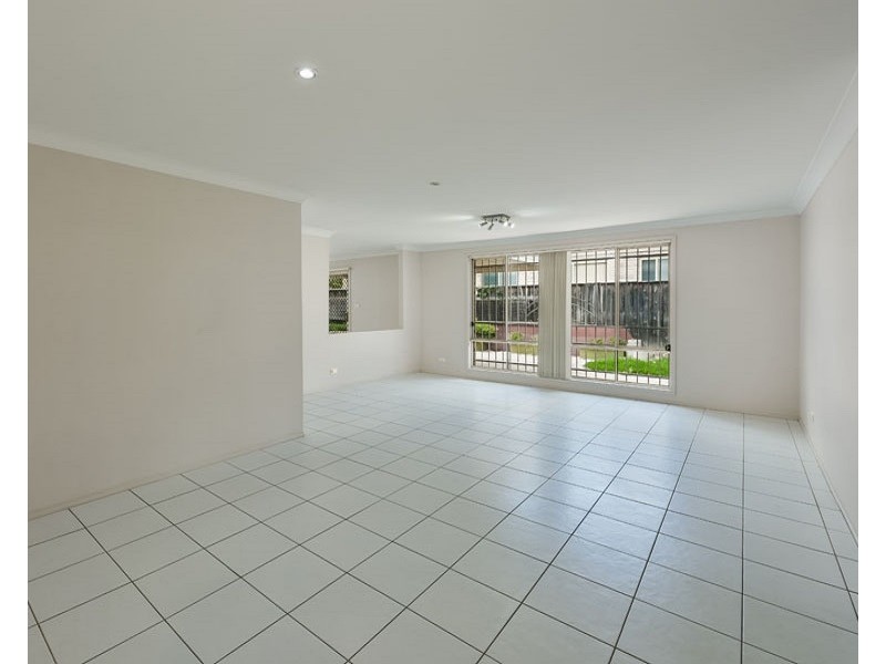 65 Tramway Drive, Currans Hill NSW 2567