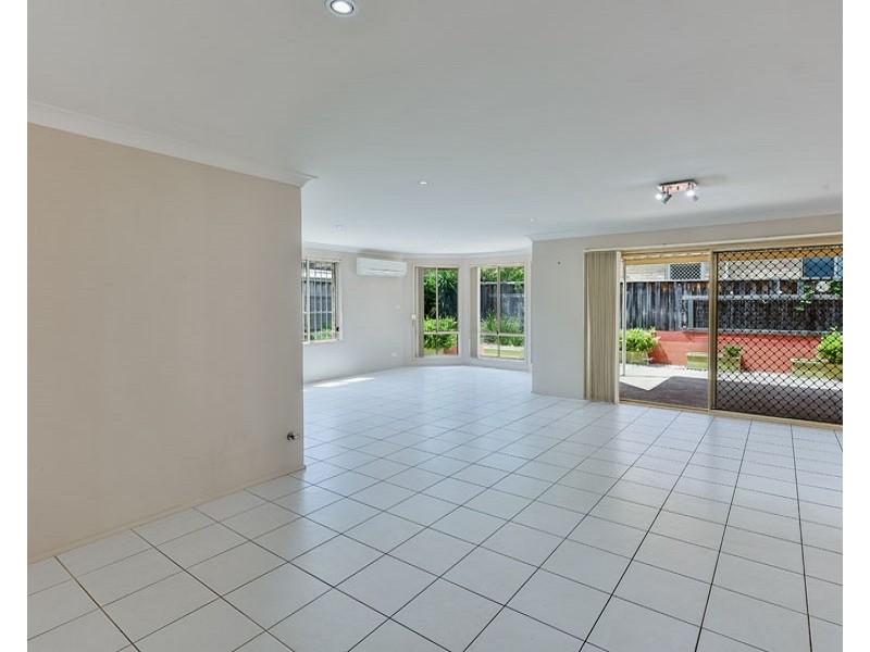 65 Tramway Drive, Currans Hill NSW 2567