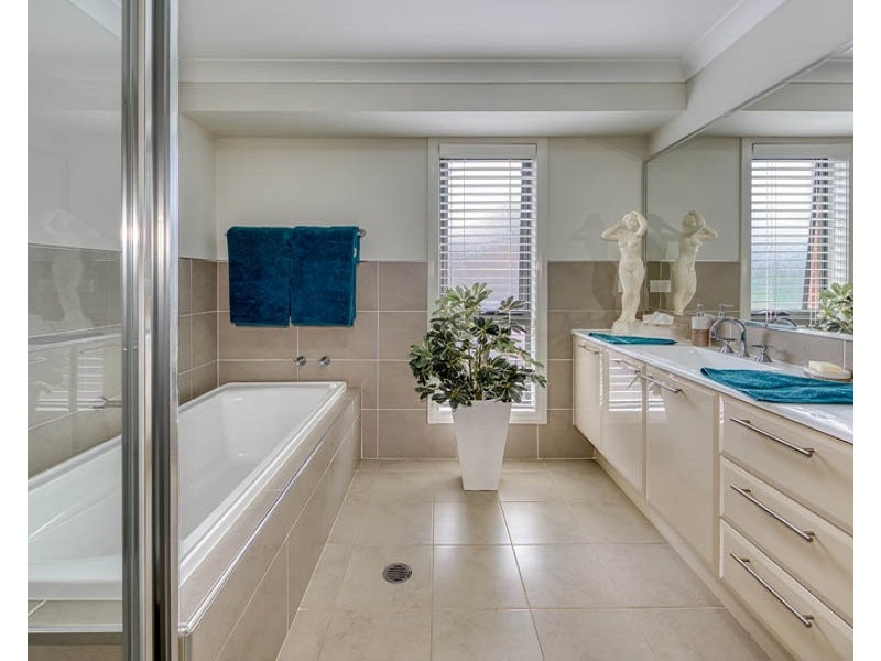 48  Bandara Cct, Spring Farm NSW 2570