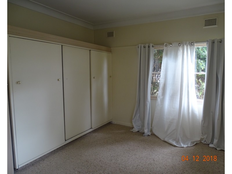 2 Ronald Street, Campbelltown NSW 2560