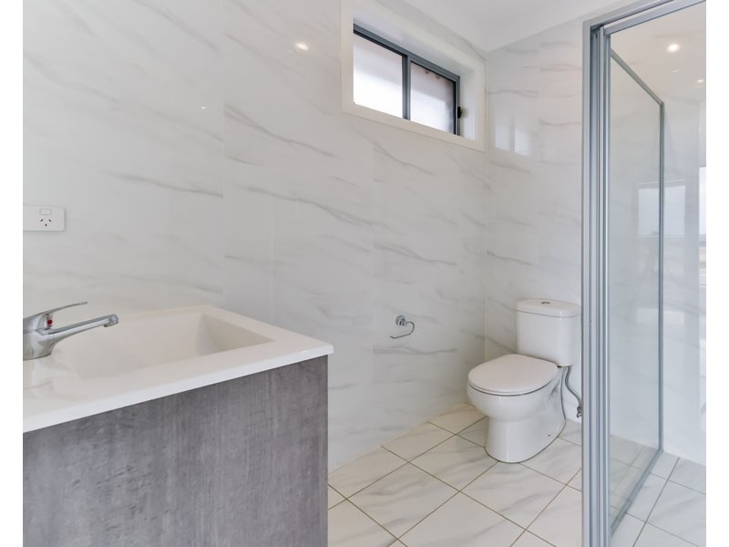 11 Seidler Parade, Oran Park NSW 2570