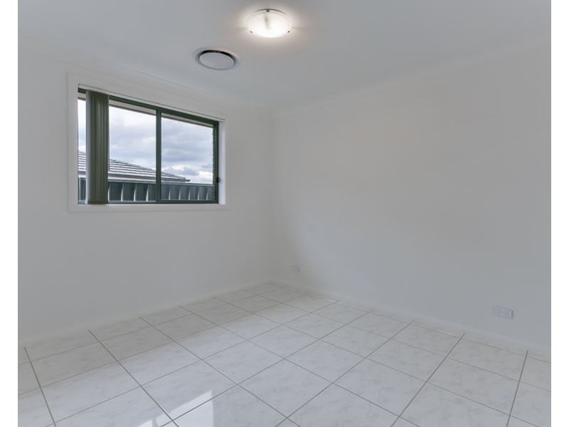 11 Seidler Parade, Oran Park NSW 2570