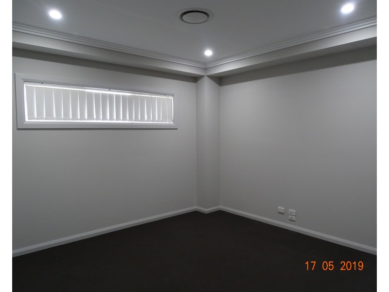 55 Rosella Cct, Gregory Hills NSW 2557