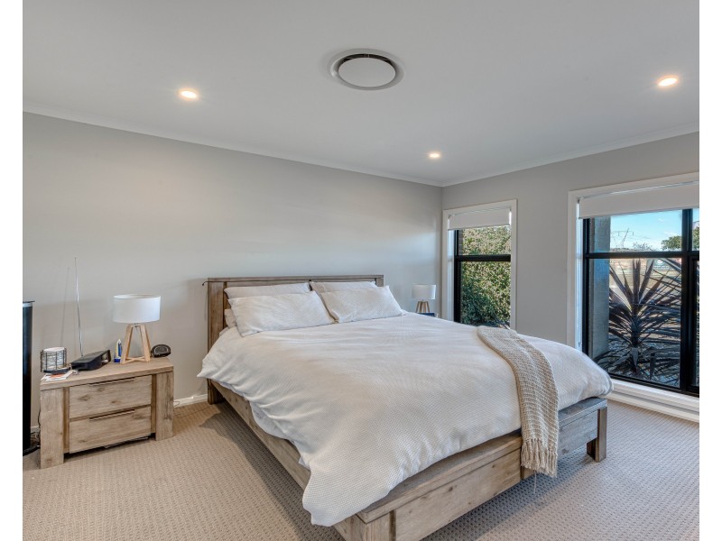 21 Correa Circuit, Gregory Hills NSW 2557