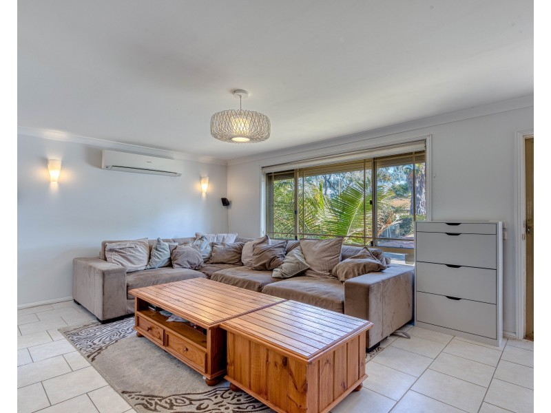6C Hodges Place, Currans Hill NSW 2567