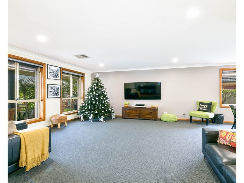 35 Kokoda Circuit, Mount Annan NSW 2567