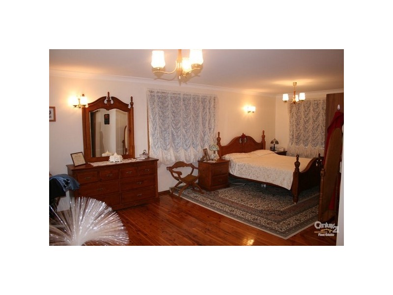 205 Ingleburn Rd, Leppington NSW 2179