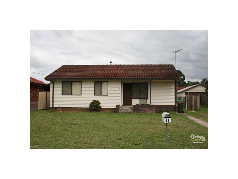 41 Armstrong, Ashcroft NSW 2168