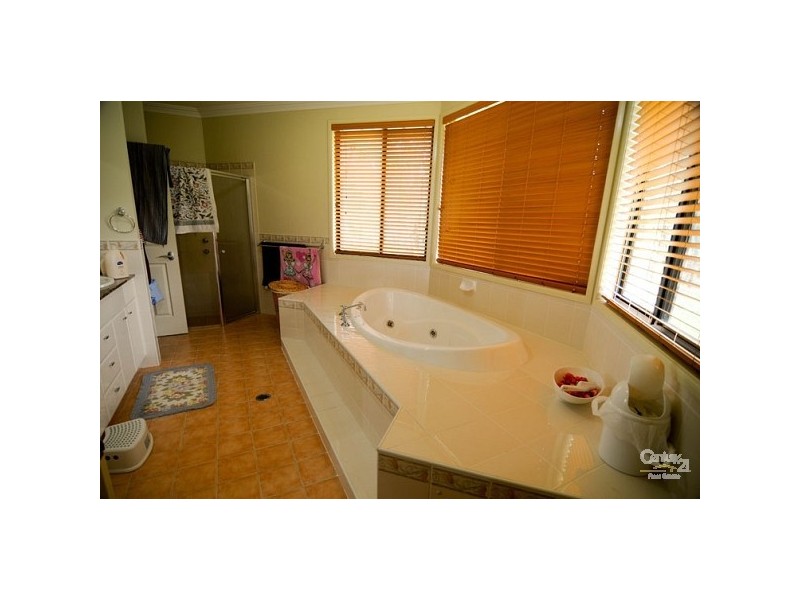 18 Dwyer Road, Bringelly NSW 2556