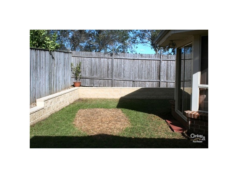 8 GLENFIELD DRIVE, Currans Hill NSW 2567