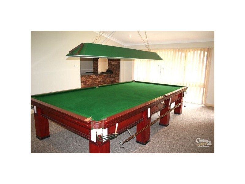 10 Wolstenholme Ave, Greendale NSW 2745