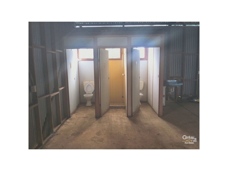 10 Wolstenholme Ave, Greendale NSW 2745