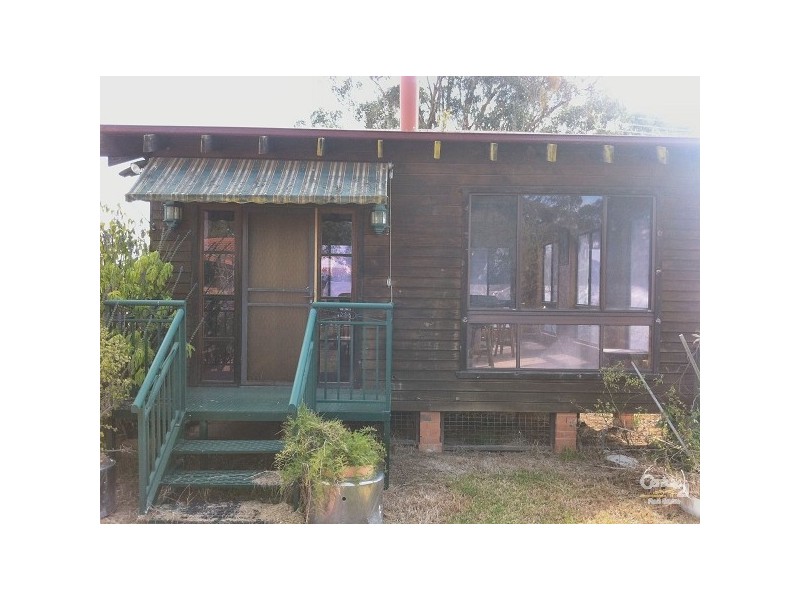 10 Wolstenholme Ave, Greendale NSW 2745