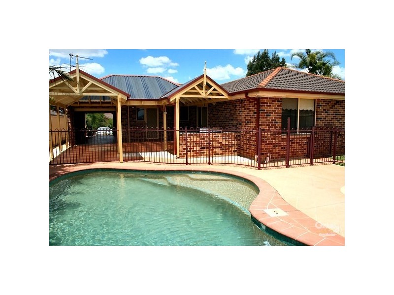 15 Scarborough Close, Narellan NSW 2567