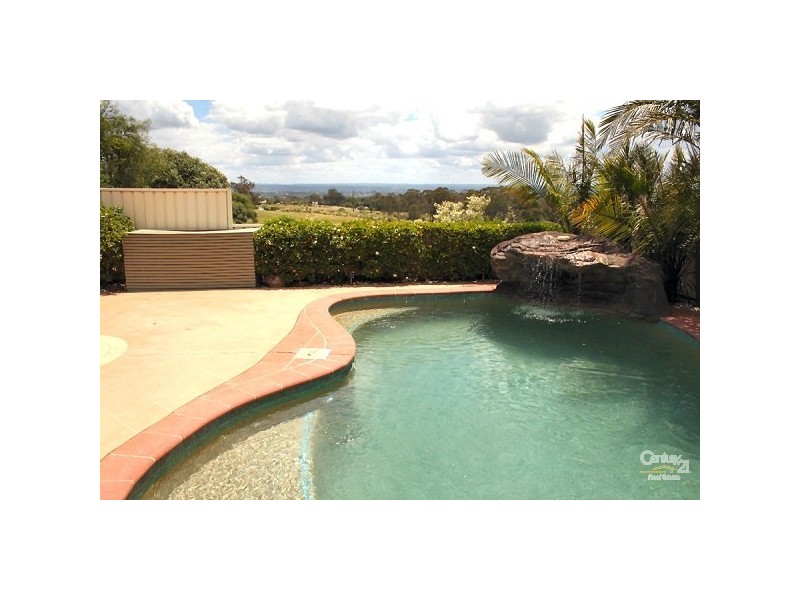 15 Scarborough Close, Narellan NSW 2567