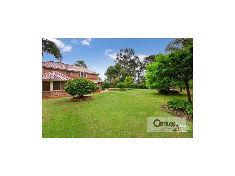 7 Heatherfield Cl, Catherine Field NSW 2557