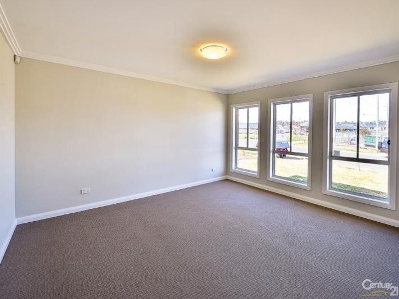 25 Healy Ave, Gregory Hills NSW 2557