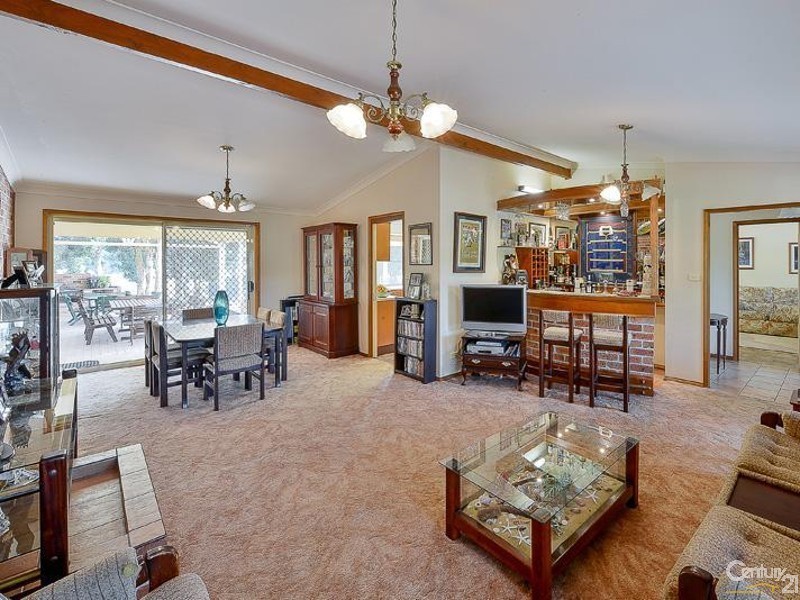 10 Bonniefield Cl, Catherine Field NSW 2557