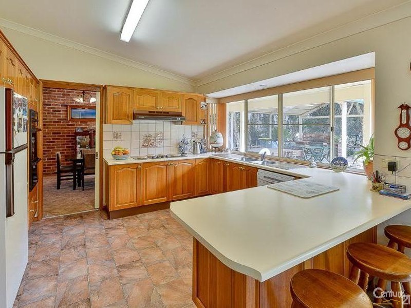 10 Bonniefield Cl, Catherine Field NSW 2557