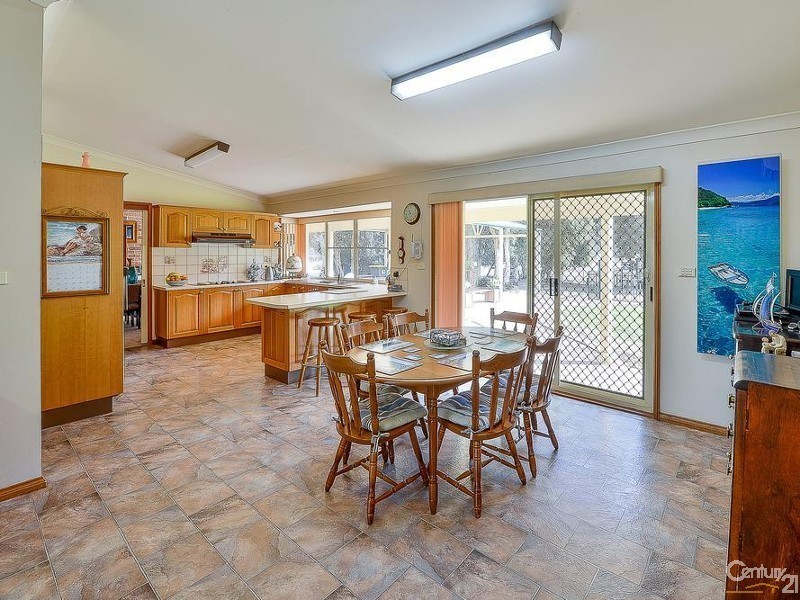 10 Bonniefield Cl, Catherine Field NSW 2557