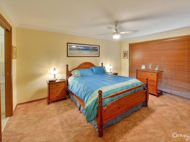 10 Bonniefield Cl, Catherine Field NSW 2557