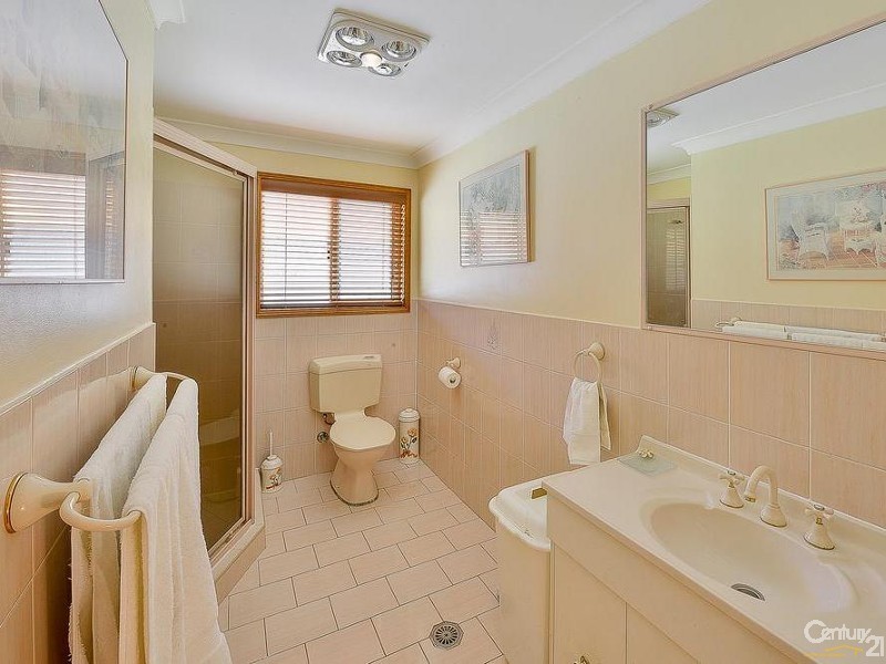 10 Bonniefield Cl, Catherine Field NSW 2557
