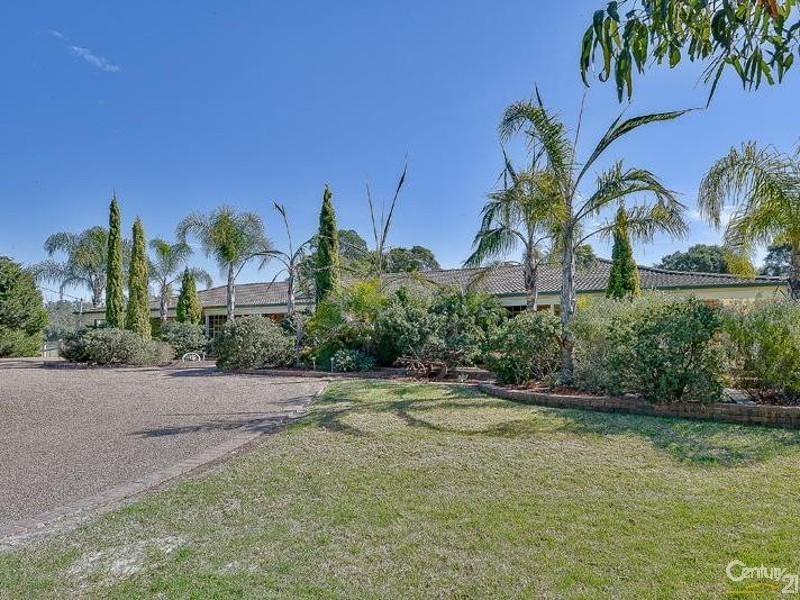 10 Bonniefield Cl, Catherine Field NSW 2557