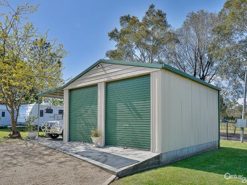 13 Chisholm Rd, Catherine Field NSW 2557