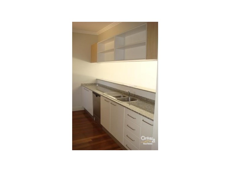 18 Jane Jarvis Way, Macquarie Links NSW 2565