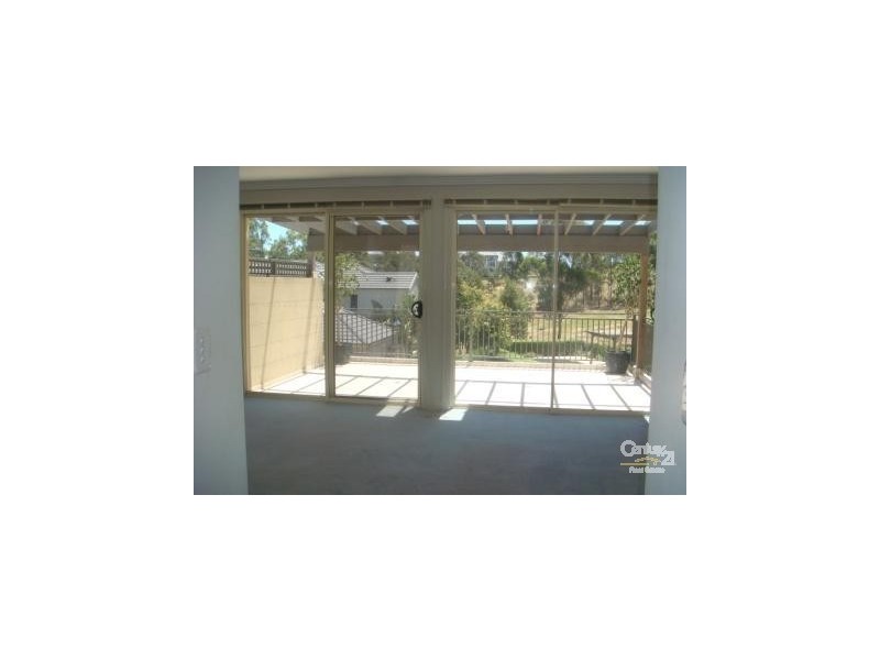 18 Jane Jarvis Way, Macquarie Links NSW 2565