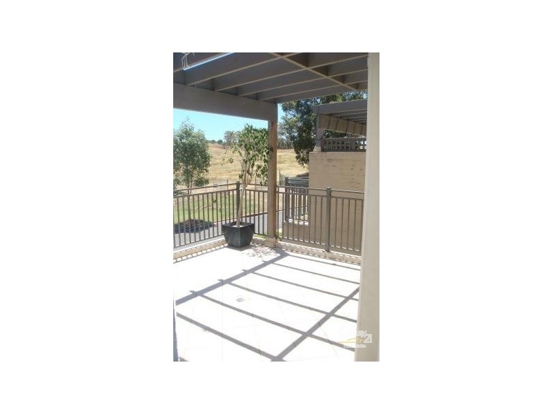 18 Jane Jarvis Way, Macquarie Links NSW 2565